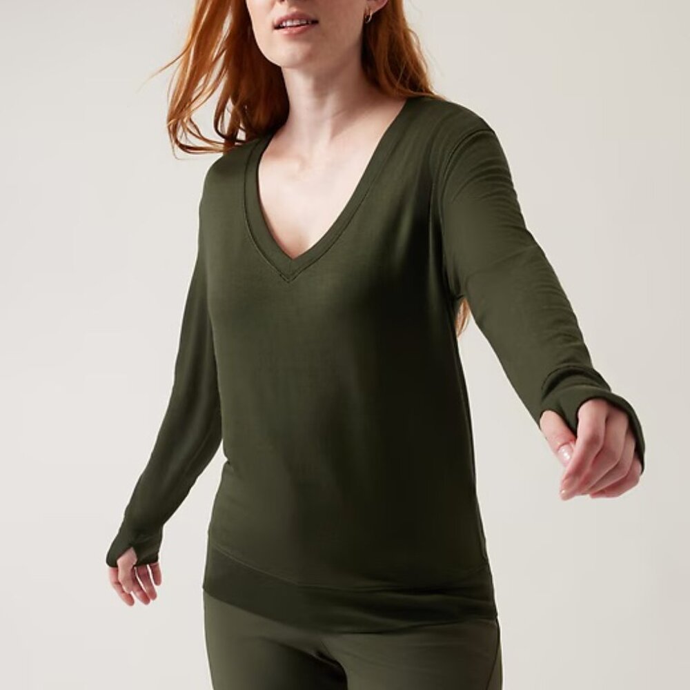 Athleta Green Sunrise V Neck Sweatshirt